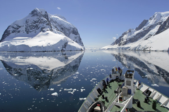 Lemaire Channel looks narrow but ships can traverse it.