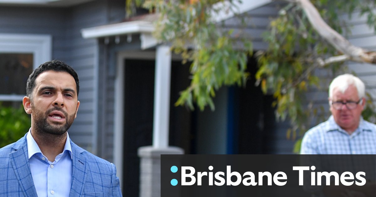 Yarraville house with optional home office sells for $1,755,000 at auction - Vimarsana News
