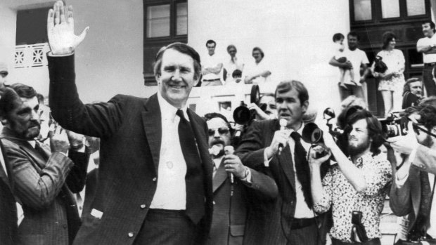 Malcolm Fraser arrives at Parliament House on the Monday after his election victory
