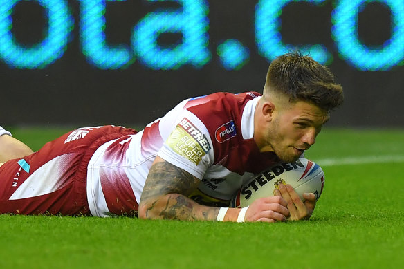 The Tigers are in talks with England international and Wigan centre Oliver Gildart.