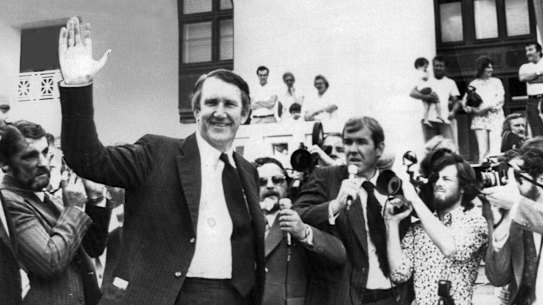 Malcolm Fraser arrives at Parliament House on the Monday after his election victory