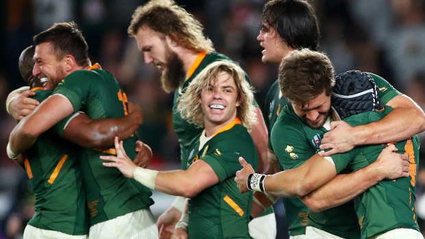 Cheslin Kolbe celebrates with Handre Pollard, Frans Steyn, RG Snyman and Franco Mostert.