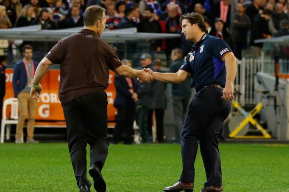 Hawthorn coach Alastair Clarkson (left) and Western Bulldogs counterpart Luke Beveridge.