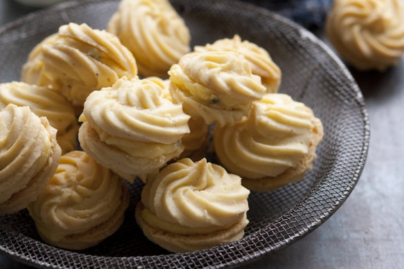 Melting moments with passionfruit icing.