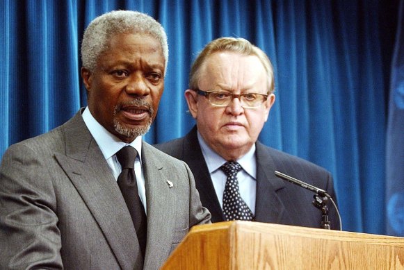 Then-UN Secretary-General Kofi Annan announces the appointment of former Finnish Prime Minister Martti Ahtisaari to chair a UN. fact-finding team to visit the Jenin refugee camp in 2002.
