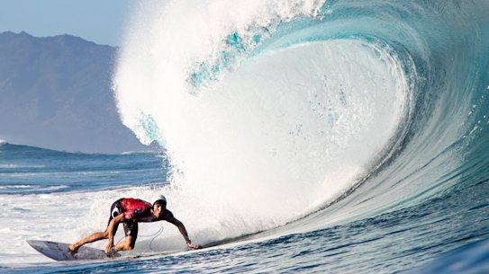 Owen Wright at Pipeline