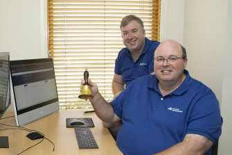 Aussie Broadband is a regional-town based telco challenger. It was founded by Philip Britt (holding bell) and John Reisinger. 