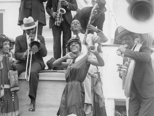 Another image from the band Sonny Clay’s Colored Idea’s 1928 arrival in Sydney with a singer in their troupe..