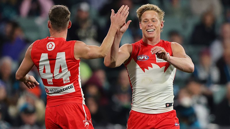Sensational Saturday: Swans come from the clouds to win an Adelaide Oval thriller