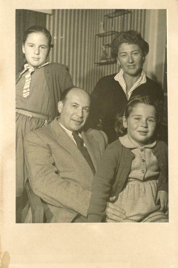 The Ash family at home in Melbourne’s Murrumbeena in the 1950s (Eve at bottom right).