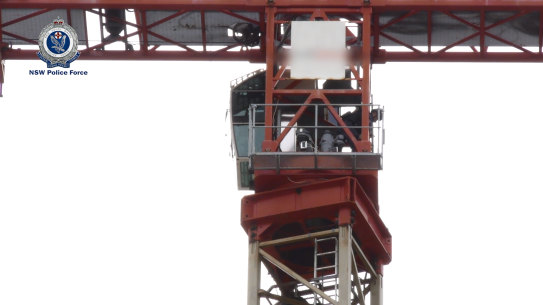 The Bomb Disposal Unit was called to Dyldam's development site in Baulkham Hills on 7 April, after a suspicious device was found on a crane.