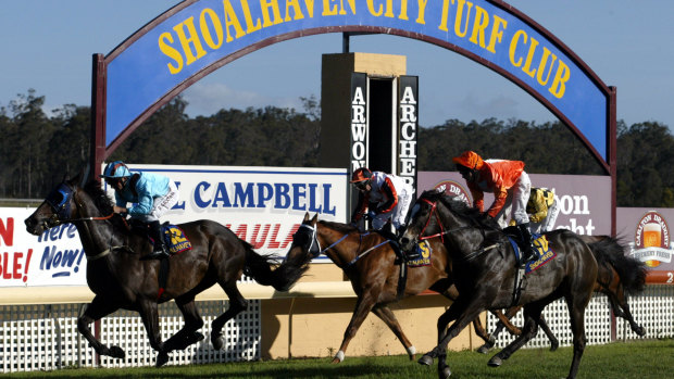 Racing returns to Nowra on Friday with an eight-race card.