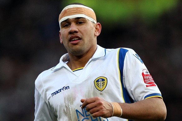 Patrick Kisnorbo playing in bandages for Leeds. 