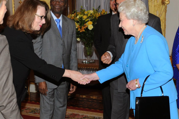 Prominent jurist Susan Kiefel meets the Queen at Buckingham Palace in 2009.