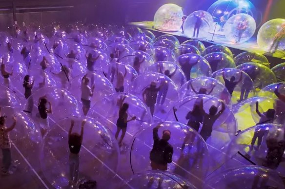 The Flaming Lips concert featured 100 inflatable audience bubbles with enough room for up to three people inside.