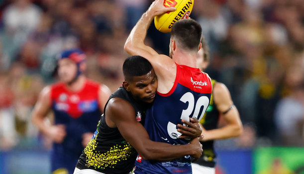 Maurice Rioli was fortunate to get away with this tackle on Alex Neal-Bullen.