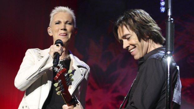 Marie Fredriksson and Per Gessle perform as Roxette.