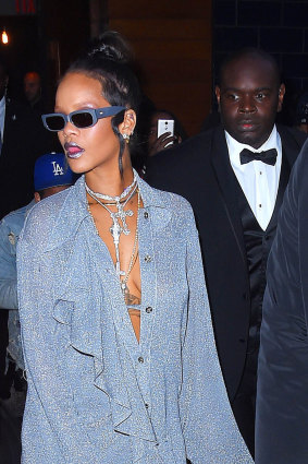 Rihanna's penchant for small glasses meant many followed ... sometimes against what suited their face shape.