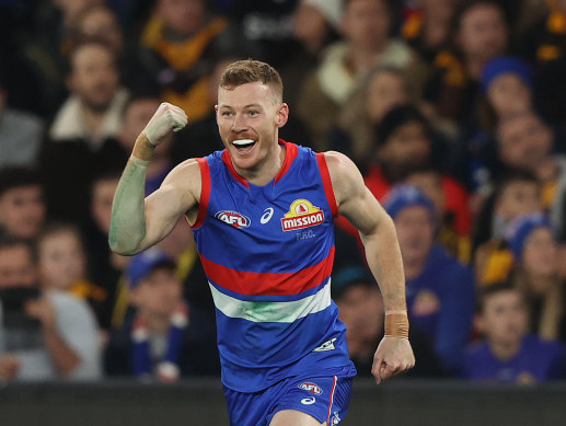 Tim O’Brien kicked one of the Dogs’ five-straight goals.