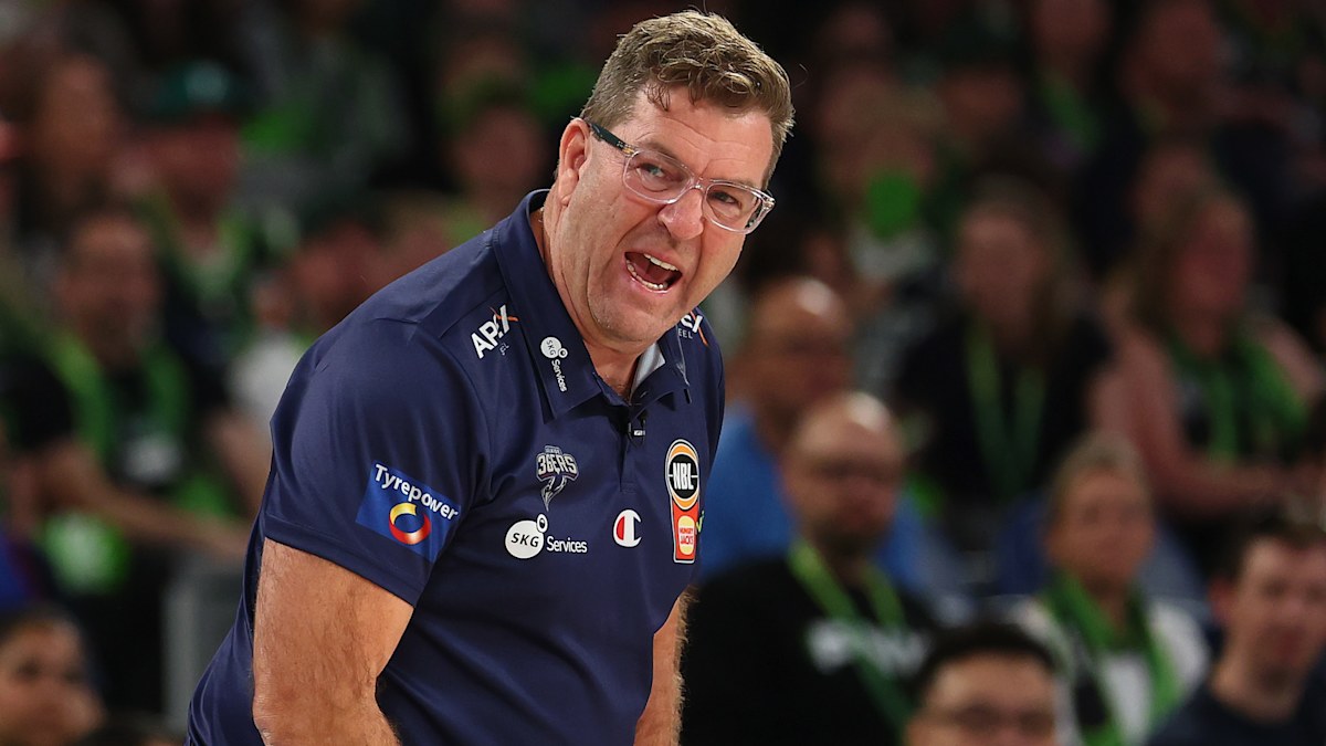 nine.com.au - Sophie Wisely - NBL issues 'please explain' to protect controversial broadcast feature