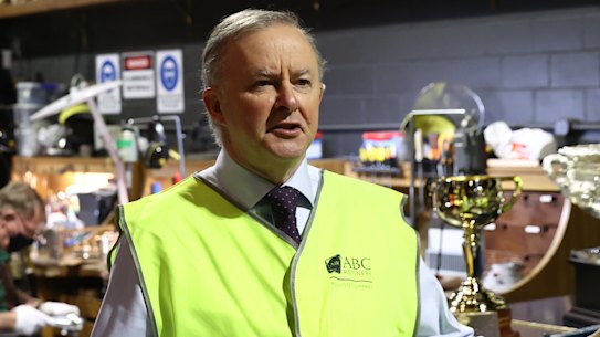 Anthony Albanese distanced himself from the problems in Victorian Labor.