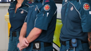 Ambulance officers are among the Queensland Health workers fighting the vaccine mandate. (File image)