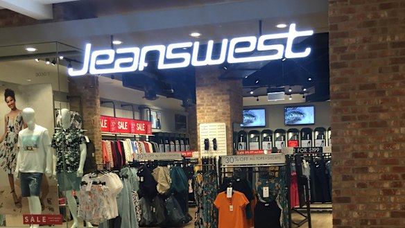 Fashion chain Jeanswest has been bought out of administration by its former owner.