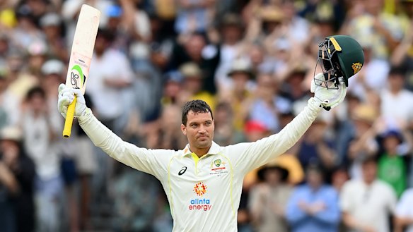Alex Carey celebrates his first Test century for Australia.