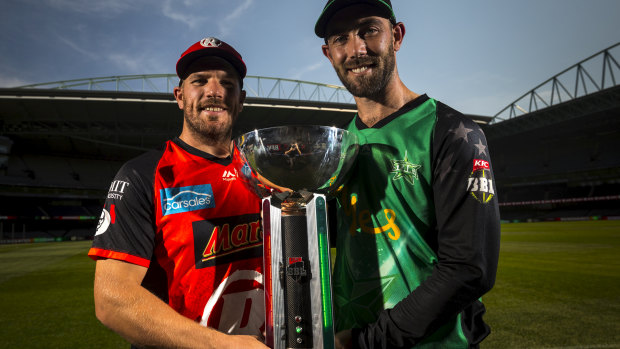 Melbourne's Cup: Aaron Finch and Glenn Maxwell pose with the BBL trophy.