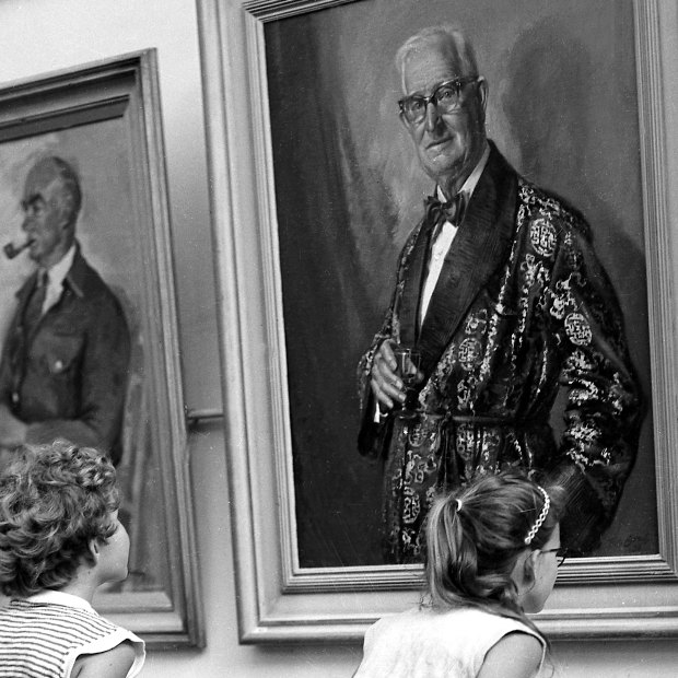 The Archibald Prize public viewing at the Art Gallery of NSW in 1957.
