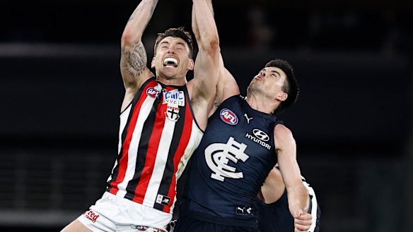 Josh Battle will exercise his unrestricted free agency rights to be a Hawk next season.