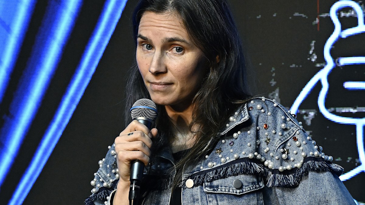 Amanda Knox responds to calls to cancel her show at Edinburgh Fringe Festival