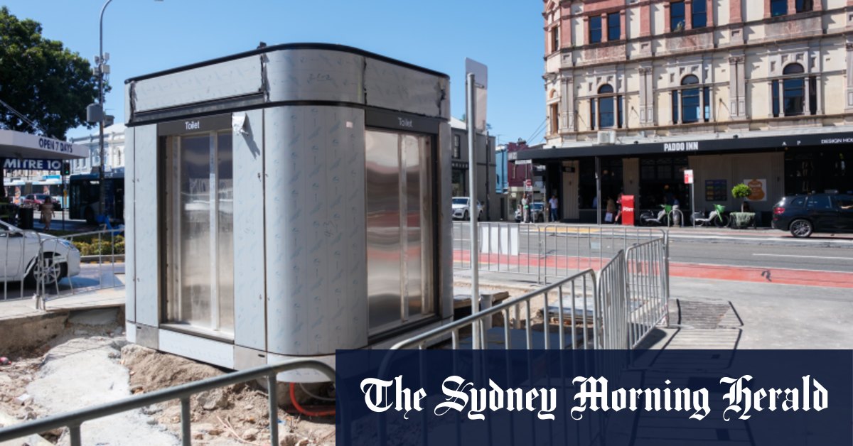 Paddington residents upset over new toilet on Oxford Street