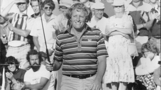 Jack Newton salutes the crowd during the 1979 New South Wales Open at The Lakes.