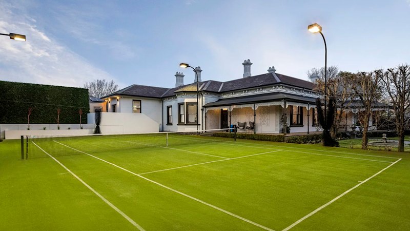 Our five favourite five-bedroom luxury homes for sale right now