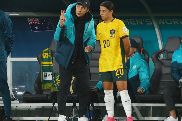 Tony Gustavsson prepares to send Sam Kerr into the game.