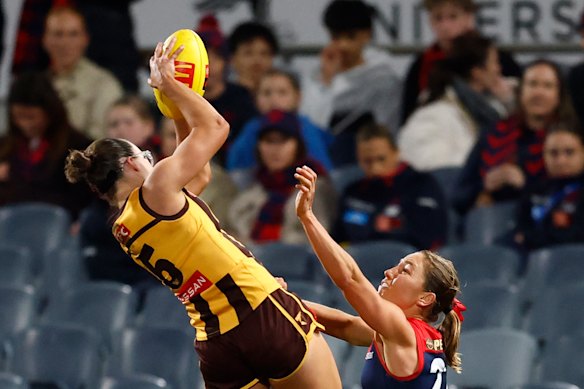 Jasmine Fleming marks over Eliza McNamara.