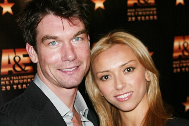 Actor Jerry O’Connell and fiance Giuliana DePandi arrive at A & E Television Networks’ 20th anniversary celebration at the Mandarin Oriental Hotel January 27, 2004 in New York City.