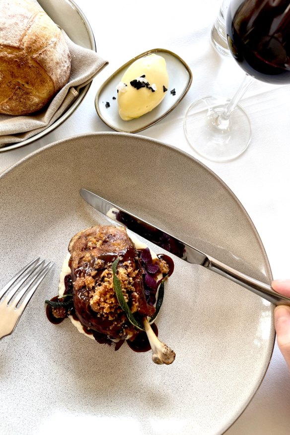 Braised cabbage with parsnip puree and fall-apart duck-leg.