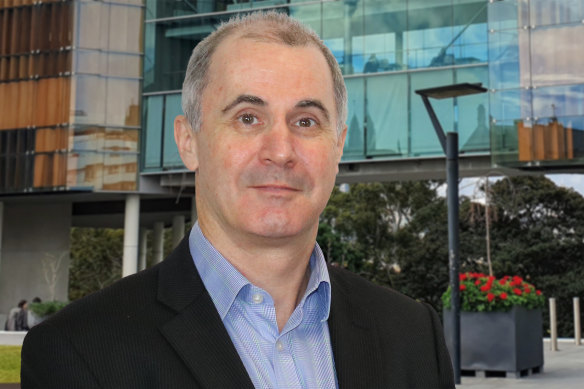 Consumers are likely to see an increase in scams heading into the busy Christmas shopping period, says ACCAN CEO Andrew Williams.