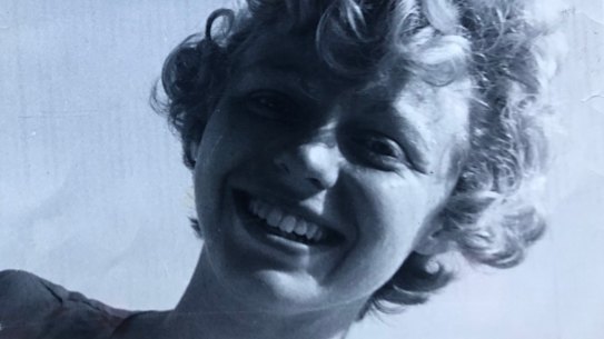 Simmone Howell’s mum at 19.