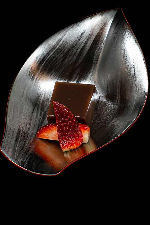 Mizuyokan (red bean dessert).