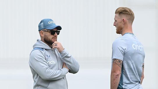 NOTTINGHAM, ENGLAND - JUNE 09: England coach Brendon McCullum (l) and captain Ben Stokes chat during nets ahead of the Second Test Match between England and New Zealand at Trent Bridge on June 09, 2022 in Nottingham, England. (Photo by Stu Forster/Getty Images)