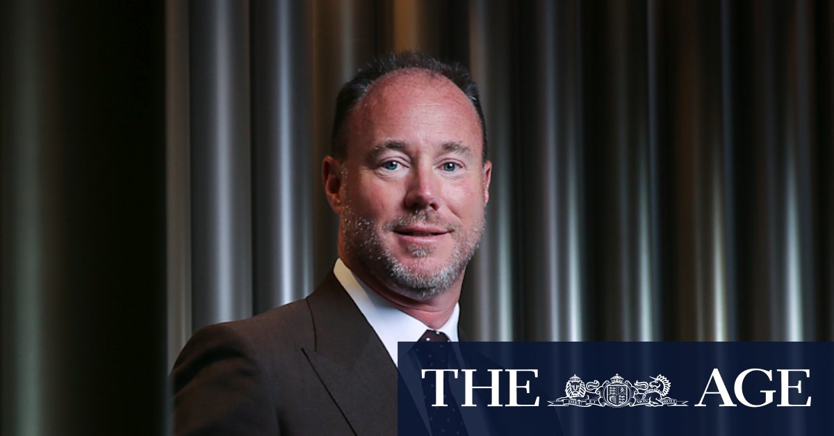Carlton president turns himself into a handbag - Vimarsana News