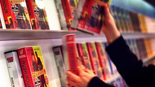 Bank branches can dodge the fate of video rental stores, the banking industry’s peak body says.