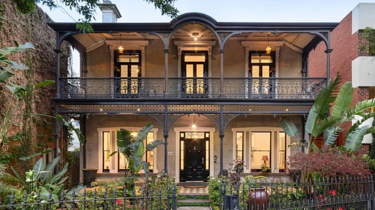 smh.com.au - Shona Hendley - Our five favourite luxury homes to host a pool party on the market