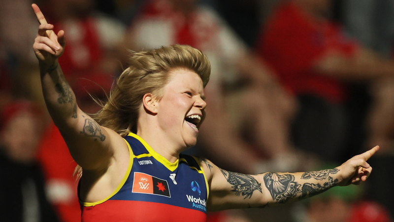 AFLW minor premiers Adelaide go into overdrive with thumping finals win
