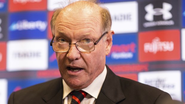 Dons urge members to vote against anti-pokies push; Pies and Hawks keen to swoop on Harris