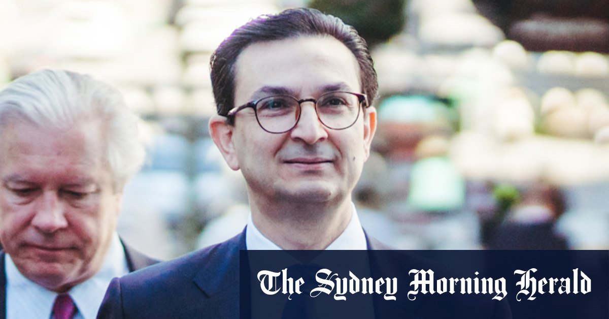 Disgraced surgeon reinstated by peak body after historic decision to expel him