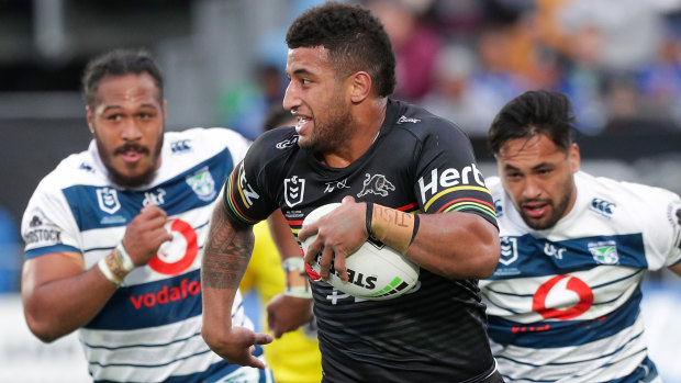 Viliame Kikau breaks clear for the Panthers in their win over the Warriors. 